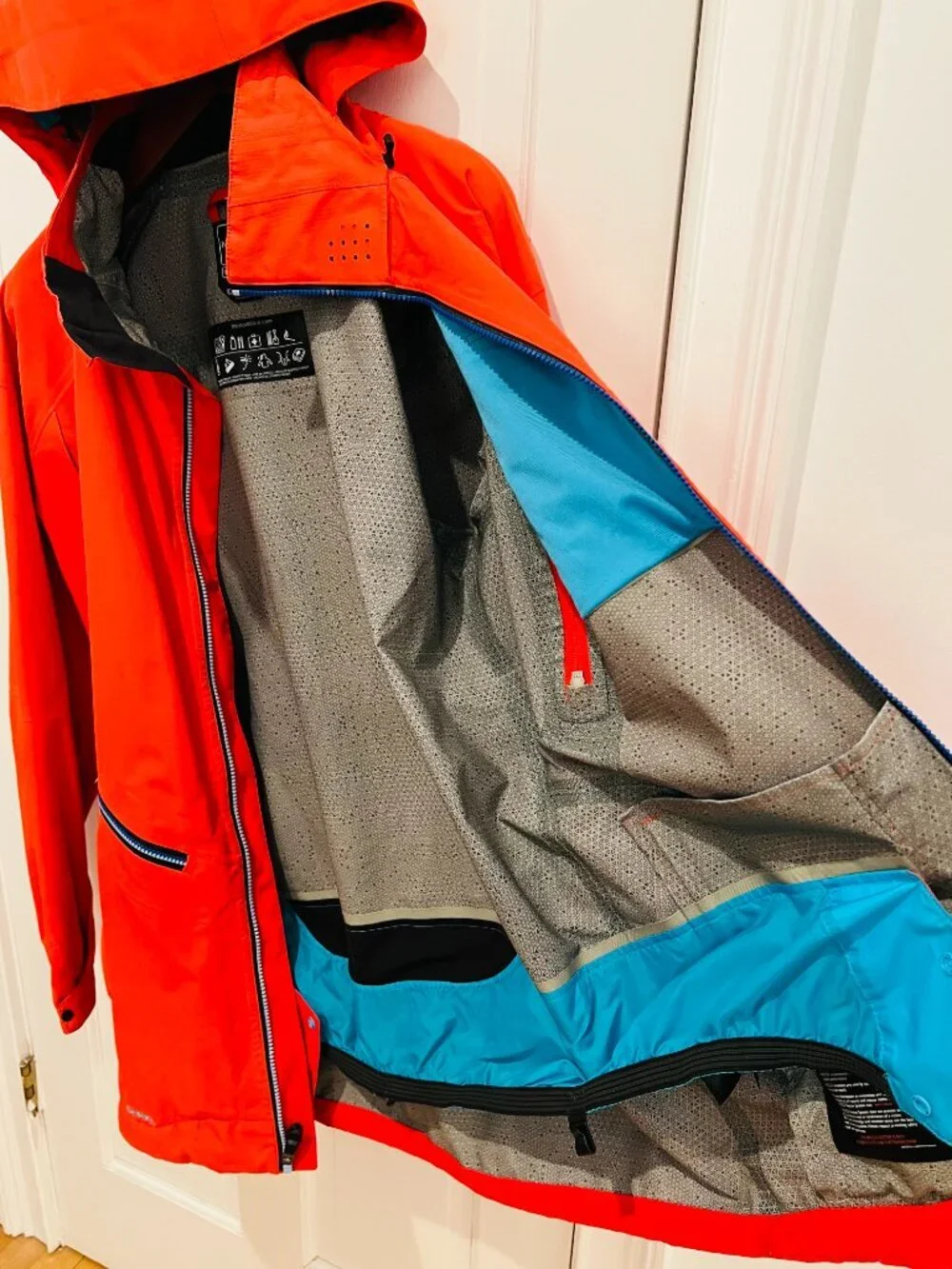 North Face Cryptic Decagon Jacket Flashlight RECCO Mens Red Ski Snow Technical M
